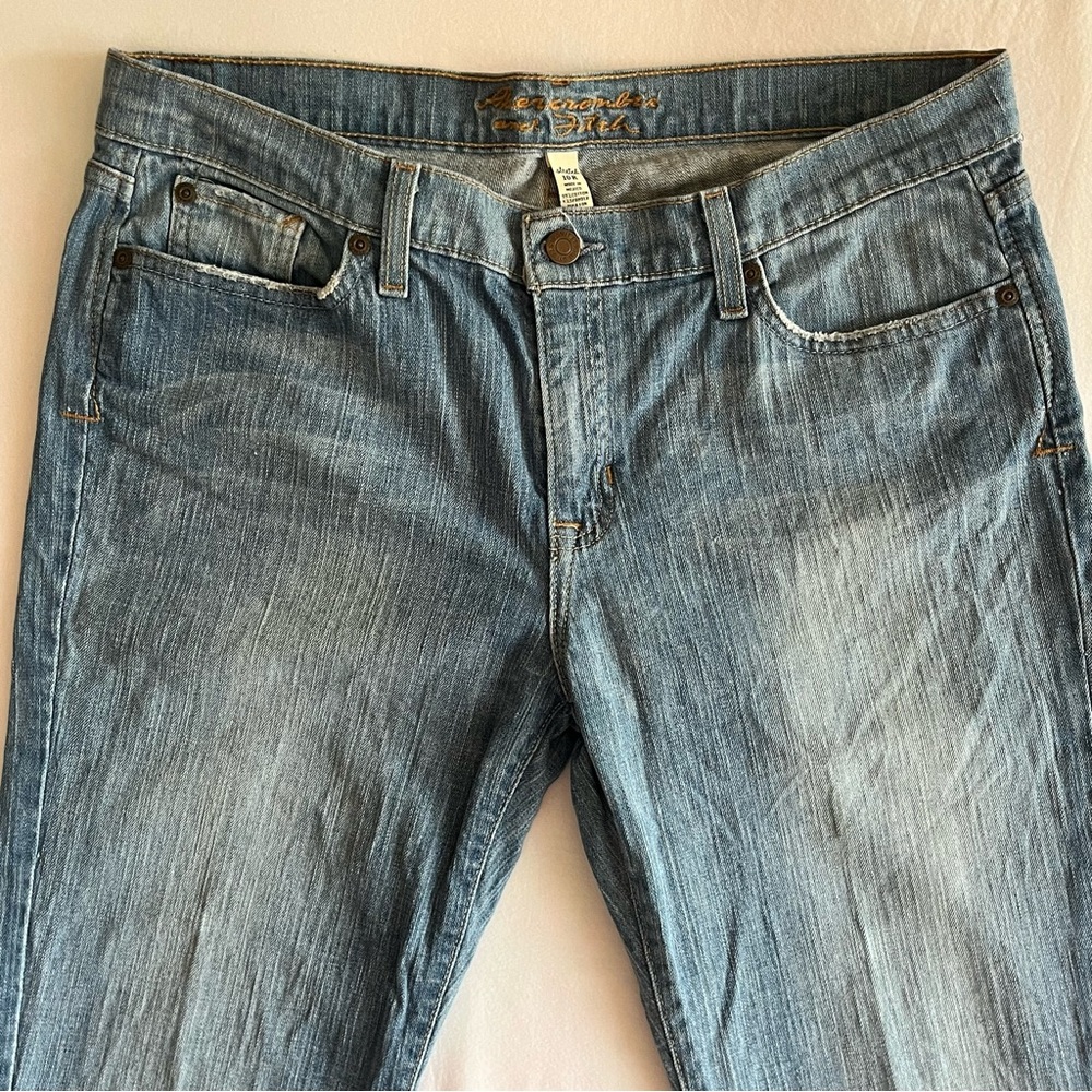 Classic High-Rise Light Blue Flare Jeans - Women - Picture 3 of 6